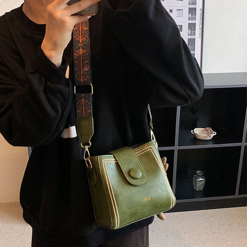 🎁Popular product🎁👜 Vintage Fashion Bag – Elegant Design with Adjustable Wide Shoulder Strap! ✨
