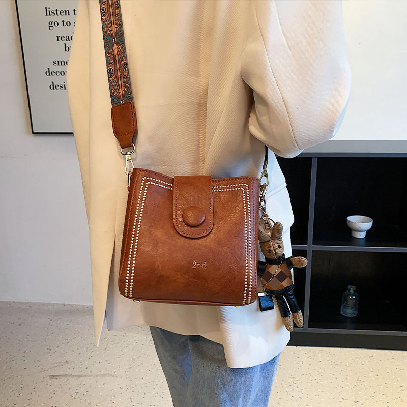 🎁Popular product🎁👜 Vintage Fashion Bag – Elegant Design with Adjustable Wide Shoulder Strap! ✨