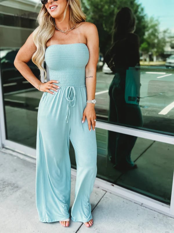 🔥Off Shoulder Solid Color Smocked Jumpsuit